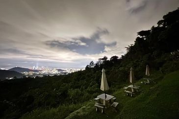 PREMIUM LAND NEAR KEMENSAH HEIGHTS FACING KLCC