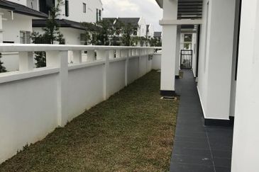 Cradleton @ Eco Majestic