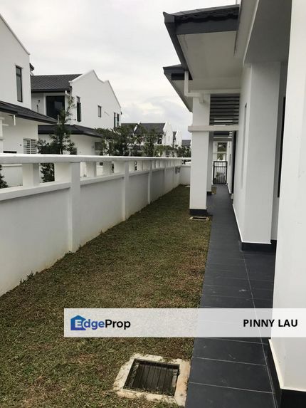 Cradleton Endlot Unit 20x70 + 10ft land, Selangor, Semenyih