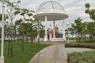 Cradleton @ Eco Majestic