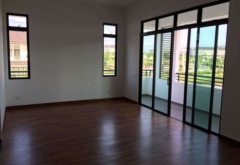 Tenderfields @ Eco Majestic