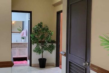 Bungaraya Kondominium, Saujana Subang