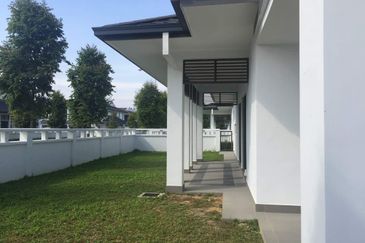 Cradleton @ Eco Majestic