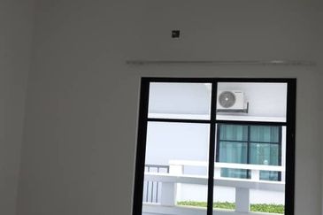 Cradleton @ Eco Majestic