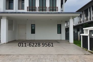 Tenderfields @ Eco Majestic