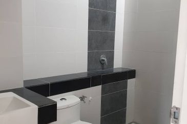 Cradleton @ Eco Majestic