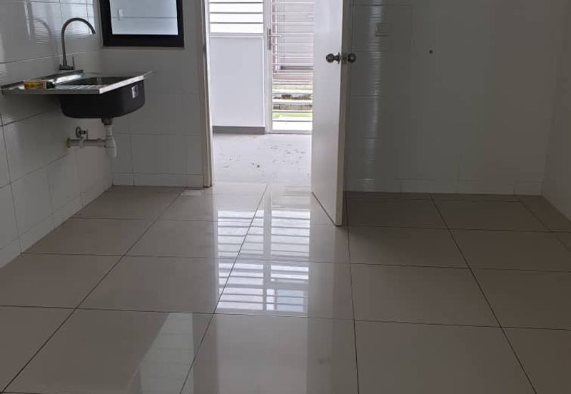 Cradleton @ Eco Majestic