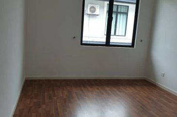 Cradleton @ Eco Majestic