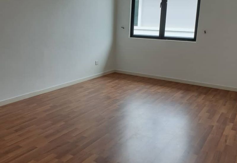 Cradleton @ Eco Majestic