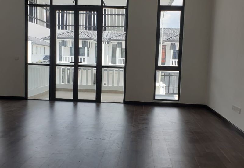 Mellowood @ Eco Majestic