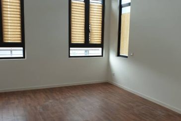 Tenderfields @ Eco Majestic