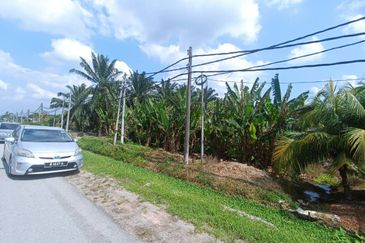 [TEPI MAIN ROAD] 1.5ekar Ijok Zoning Residential 