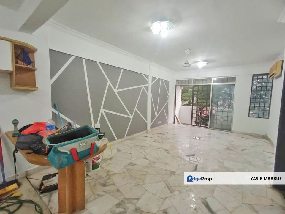 LEVEL-2 Apt Cemara Kajang Utama >REFURBISHED , Selangor, Kajang
