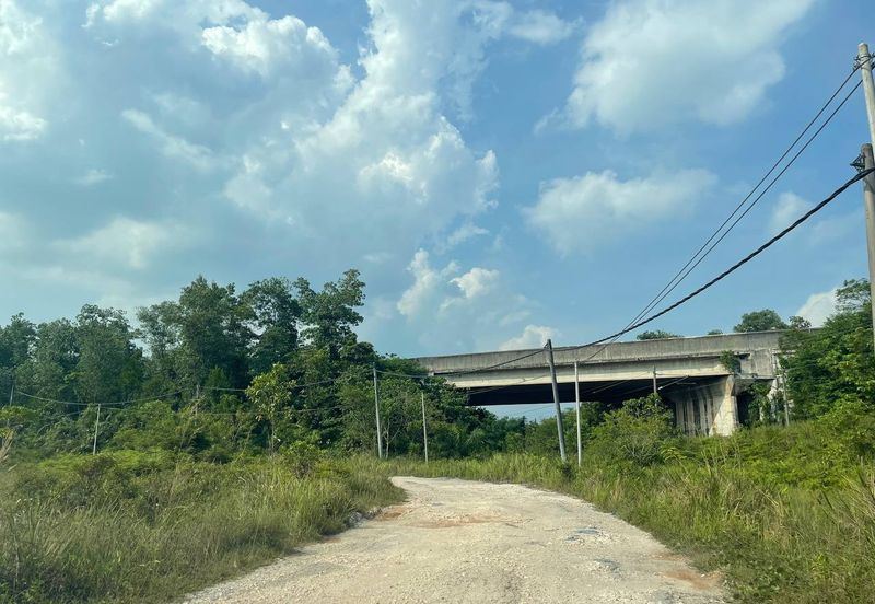 TANAH DUSUN 6 Ekar Hulu Selangor Antara Gapi