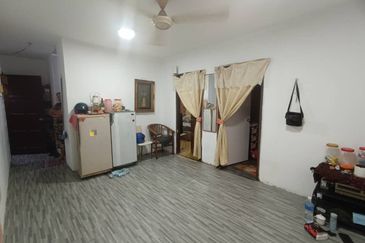 Flat PKNS AU3 (Blok 7 - 15)