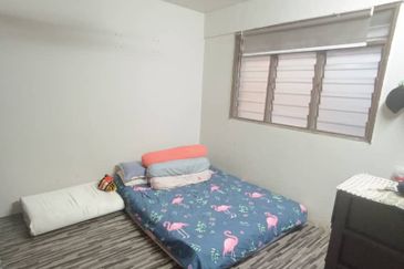 Flat PKNS AU3 (Blok 7 - 15)