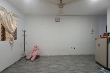 Flat PKNS AU3 (Blok 7 - 15)