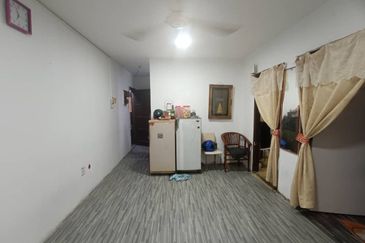 Flat PKNS AU3 (Blok 7 - 15)