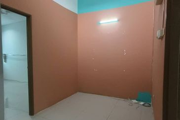 D Camellia Perdana College Heights