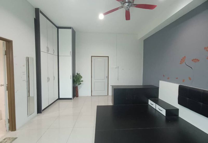 D Camellia Perdana College Heights