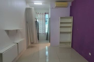 D Camellia Perdana College Heights