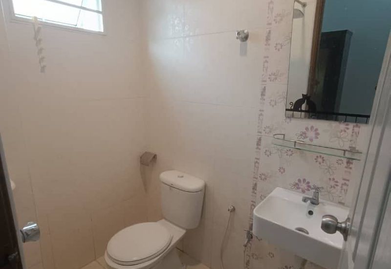 D Camellia Perdana College Heights