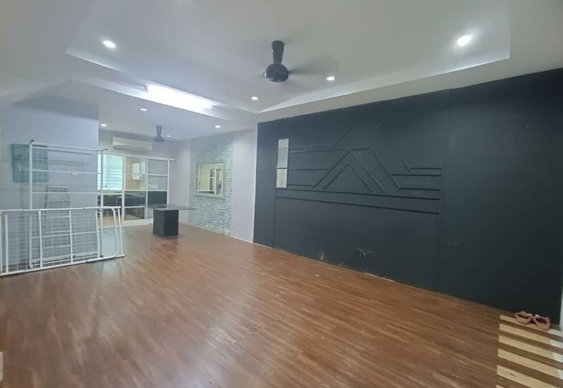 D Camellia Perdana College Heights