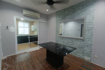 D Camellia Perdana College Heights