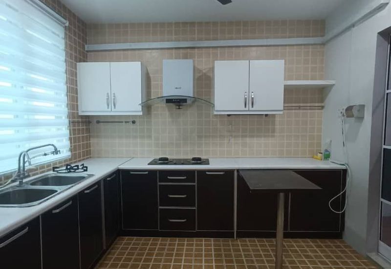 D Camellia Perdana College Heights