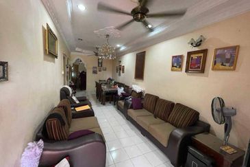 RENOVATED Teres Taman Pelangi Bestari Jaya