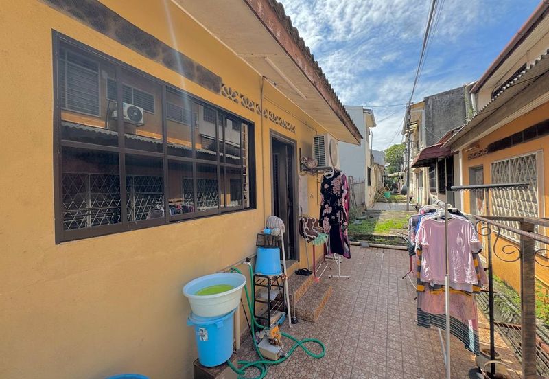 [NEAR MASJID NEGERI] Teres 5 bilik Shah Alam Seksyen 10