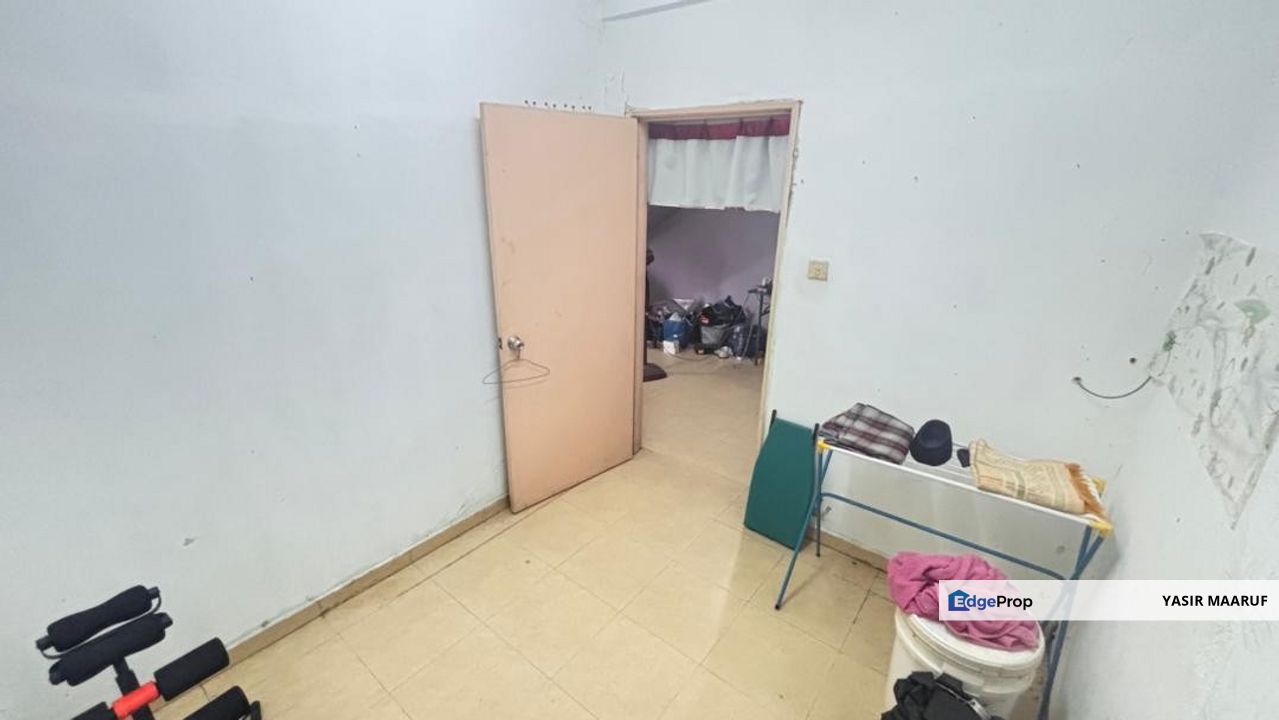 CORNER LOT TERRMURAH Bandar Mahkota Banting Jalan Mentarii, Selangor, Banting