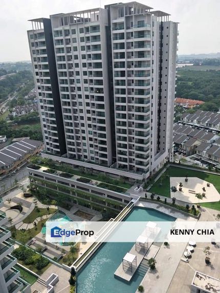 Paragon 3 Condo Private Lift Balcony Facing Forest, Selangor, Puchong South