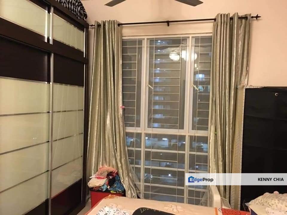 K Boulevard Condo Walkway to LRT Station, Selangor, Bandar Puteri Puchong