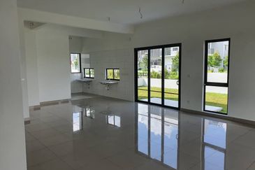 Corner (51 x  65) Double Storey Gamuda Kemuning 25