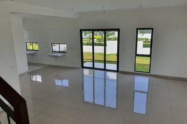 Corner (51 x  65) Double Storey Gamuda Kemuning 25