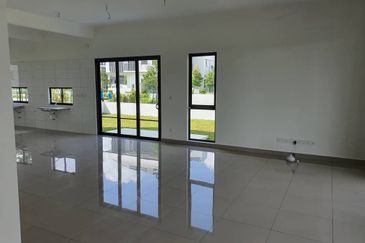 Corner (51 x  65) Double Storey Gamuda Kemuning 25