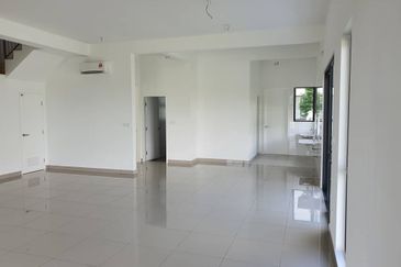 Corner (51 x  65) Double Storey Gamuda Kemuning 25