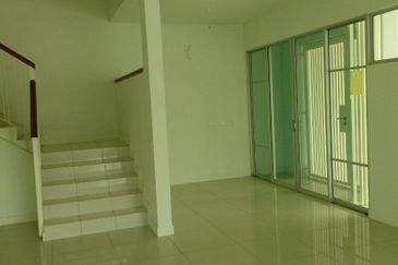 Corner (44 x 75) 2 Storey Chimes Bandar Rimbayu