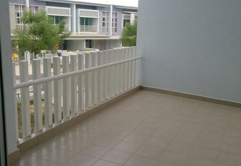 Corner (44 x 75) 2 Storey Chimes Bandar Rimbayu