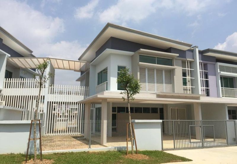 Corner (44 x 75) 2 Storey Chimes Bandar Rimbayu