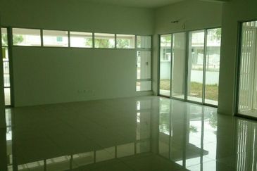 Corner (44 x 75) 2 Storey Chimes Bandar Rimbayu