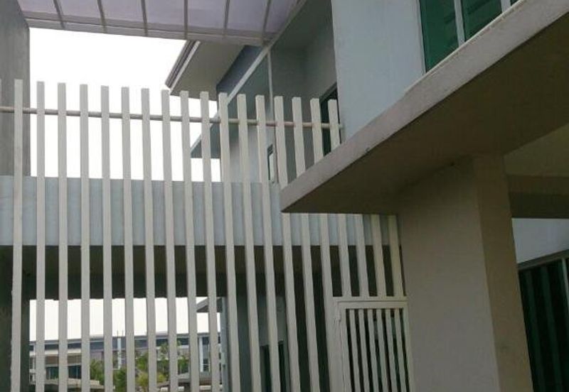 Corner (44 x 75) 2 Storey Chimes Bandar Rimbayu