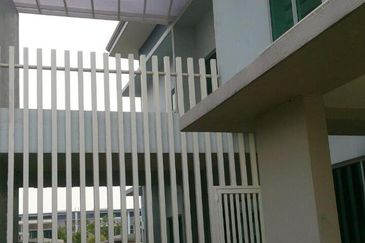 Corner (44 x 75) 2 Storey Chimes Bandar Rimbayu