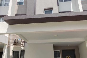 Arahsia Residences, Tropicana Aman