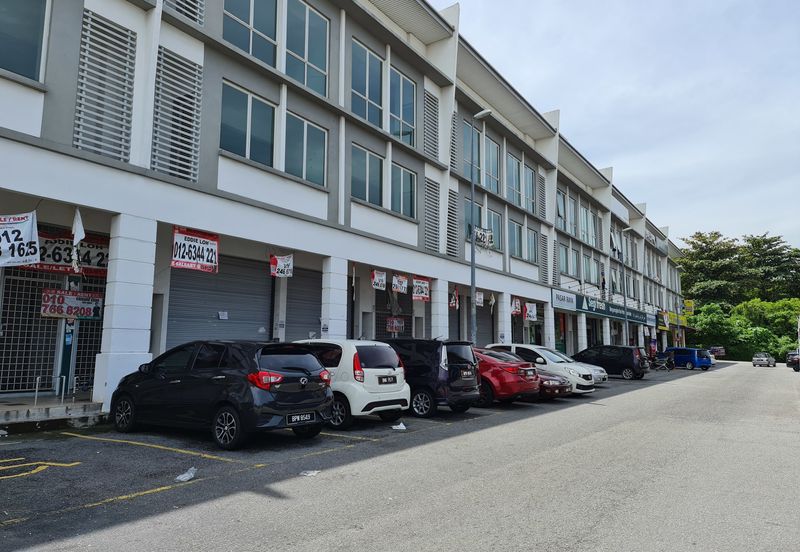 3 Storey (20 x 80) Shopslot Taman Denai Puchong 