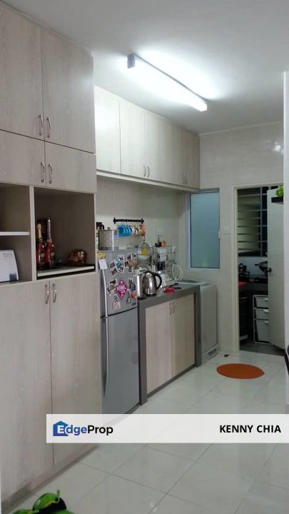 Koi Kinrara Suite Freehold Bandar Puchong Jaya, Selangor, Puchong