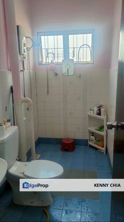 Double Storey (20 x 65) Kawasari Height Puchong, Selangor, Puchong