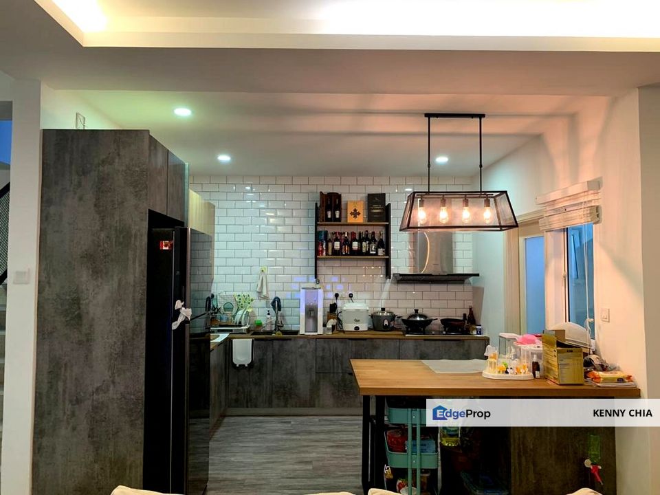 Lower Unit (25 x 80) Laman Impian Sunway Damansara, Selangor, Sunway Damansara