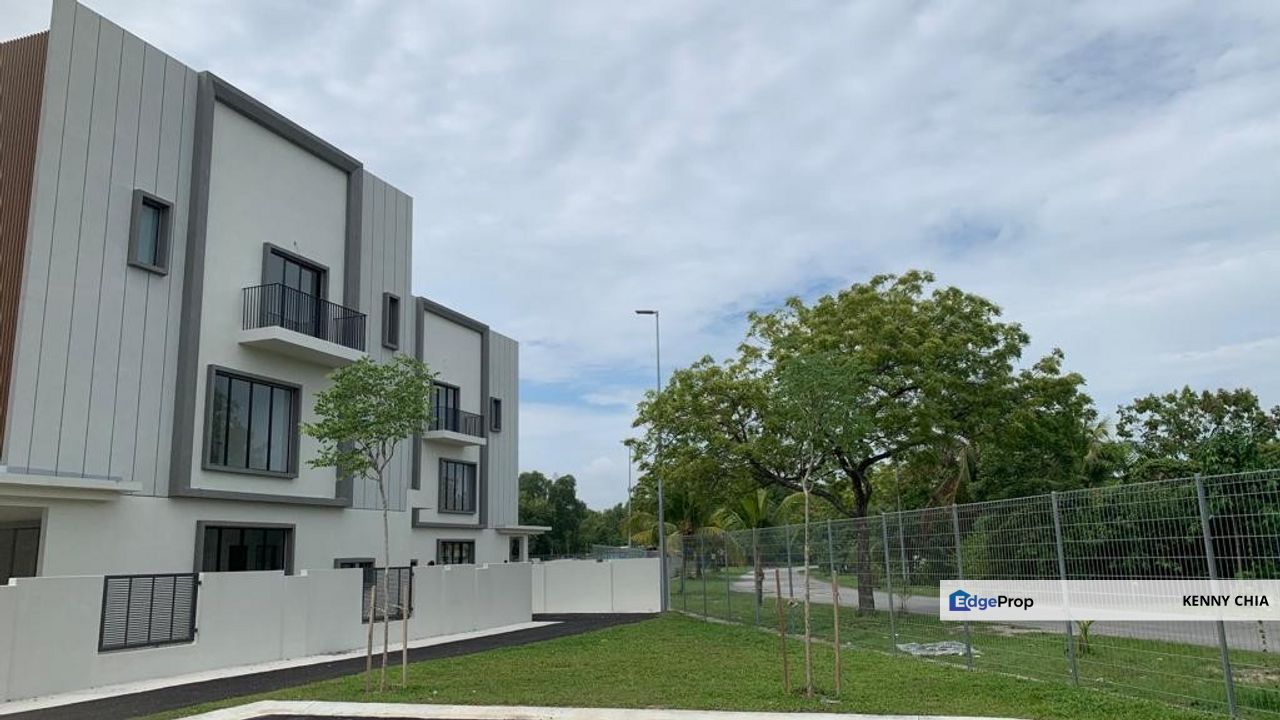 3 Storey Corner (34 x 65) Terrace Freehold Diamond Putra Prima Puchong , Selangor, Puchong